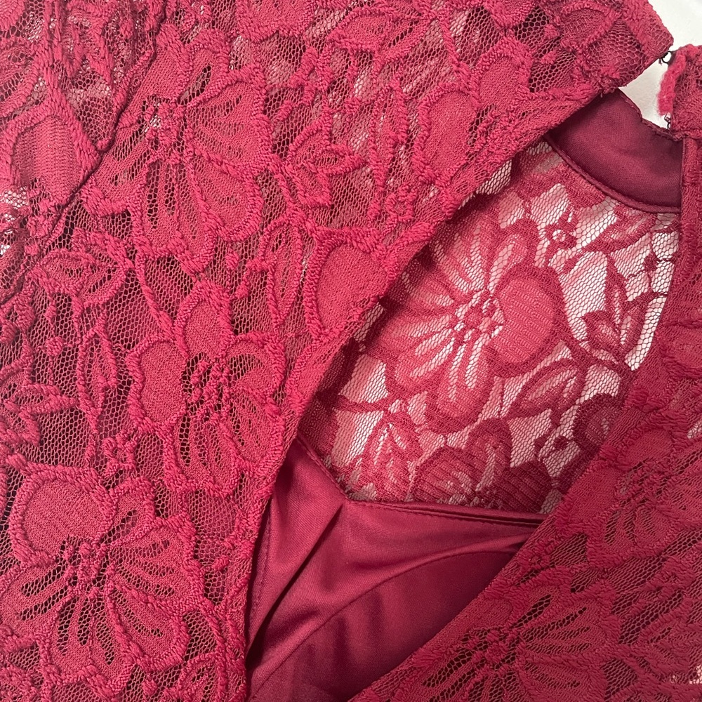 Dress - Picture 3 of 4